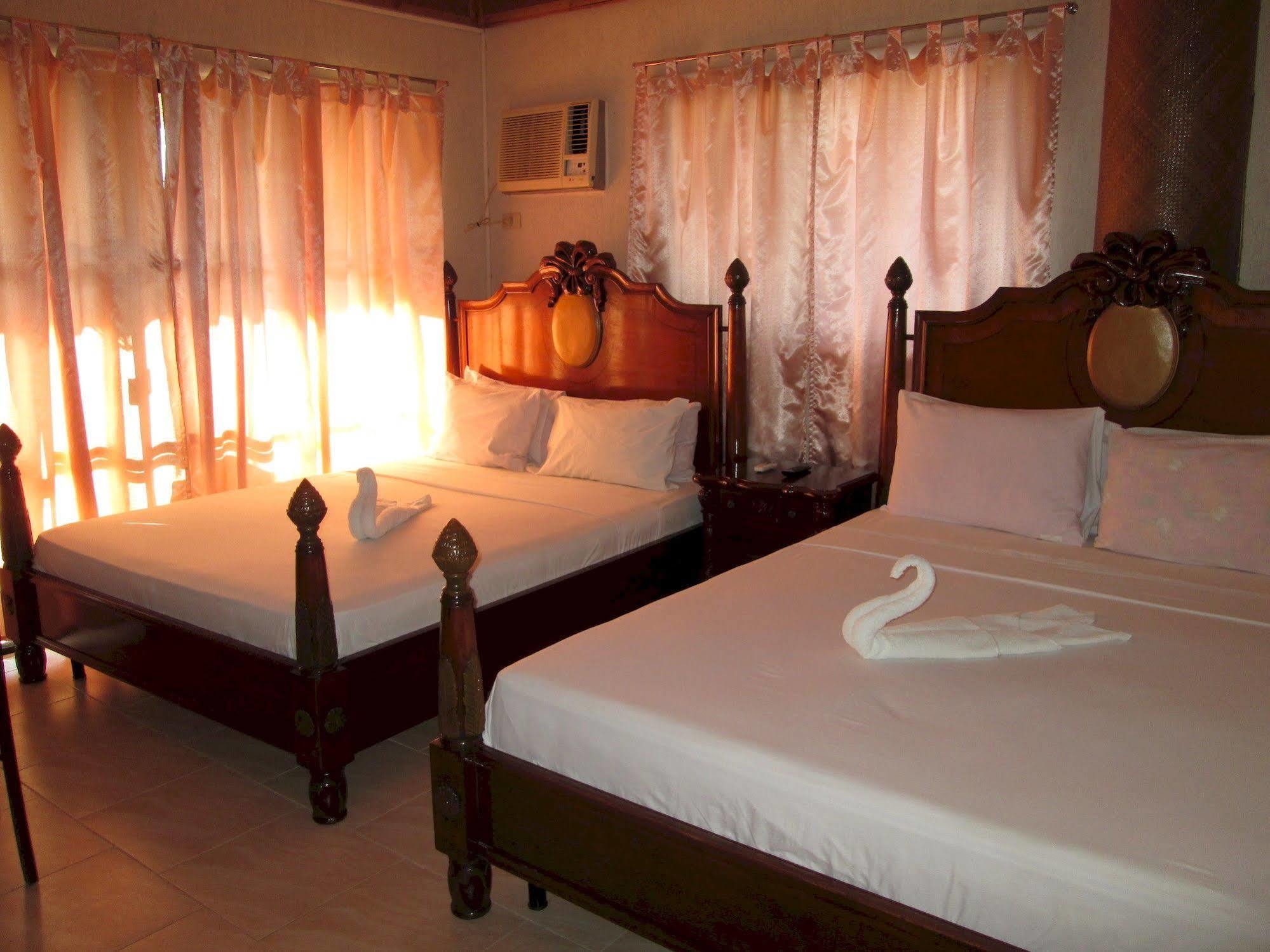 Amigos Beach Resort Balabag  Luaran gambar