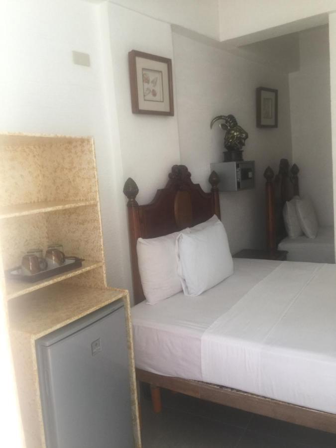 Amigos Beach Resort Balabag  Luaran gambar